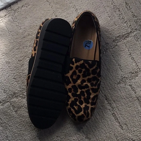 Franco Sarto size 7 1/2 Leopard Haircalf shoes - Picture 4 of 4